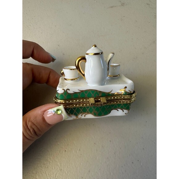 New Siu Ming Green Tea Cup Porcelain Jewelry Keepsake Hinged Trinket Box - Picture 3 of 7